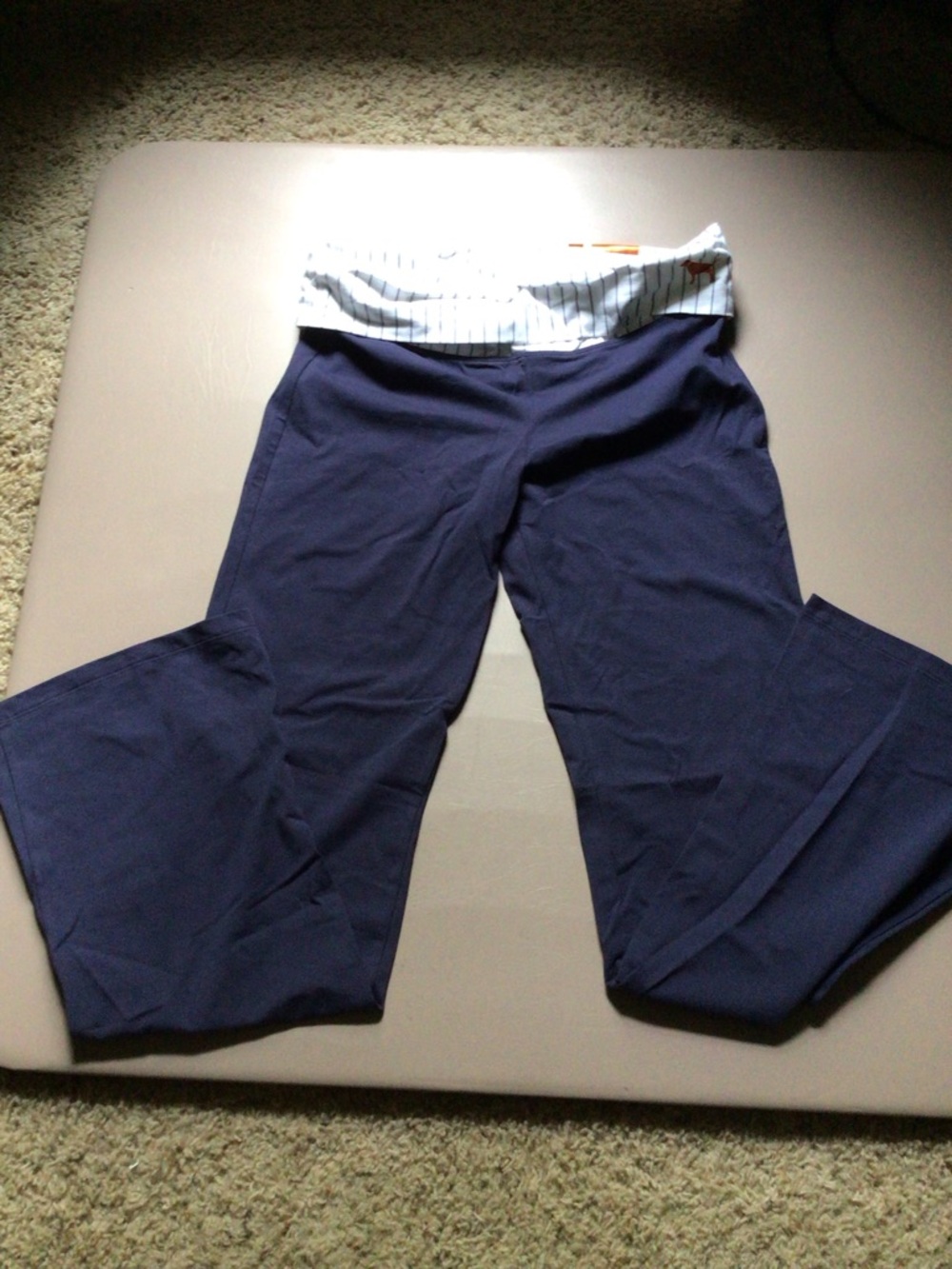 NWT PINK MLB Collaboration Detroit Tigers flared leg yoga pants